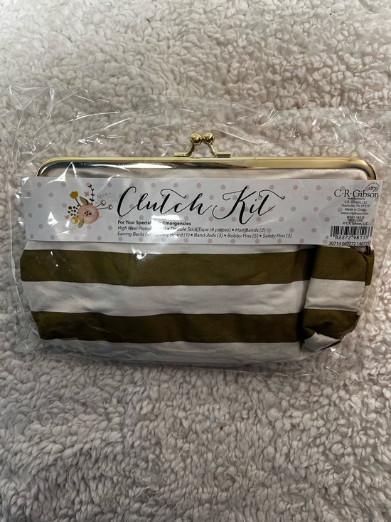 C.R. Gibson Handbags - C.R. Gibson Wedding Day Special Event Clutch Cosmetic Kit